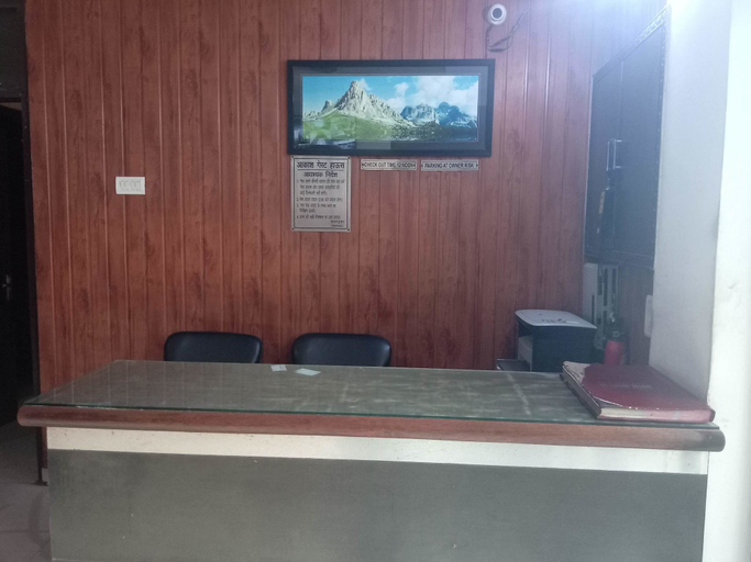 Others 4, Akash Guest House, Delhi