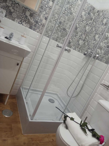 Bathroom 3, Mediterranean Dream II, Málaga
