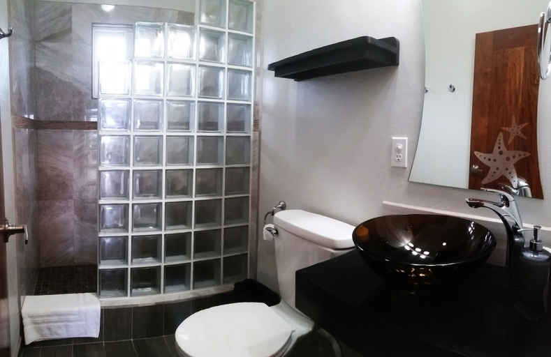 Bathroom 4, Casa del Rai