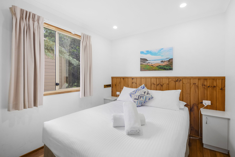 Bedroom 2, Moruya Holiday Park, Eurobodalla
