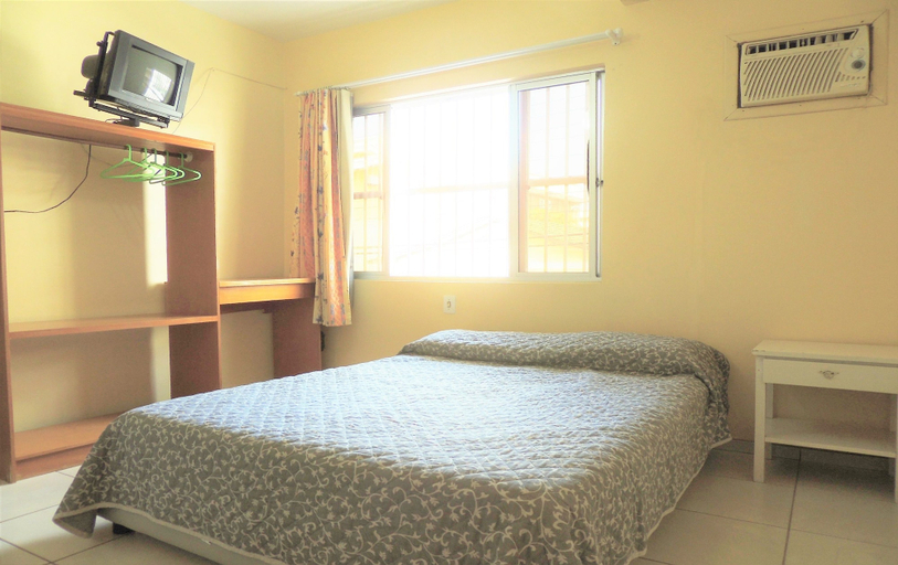 Bedroom 3, Edificio Kelly Cristina, Bombinhas