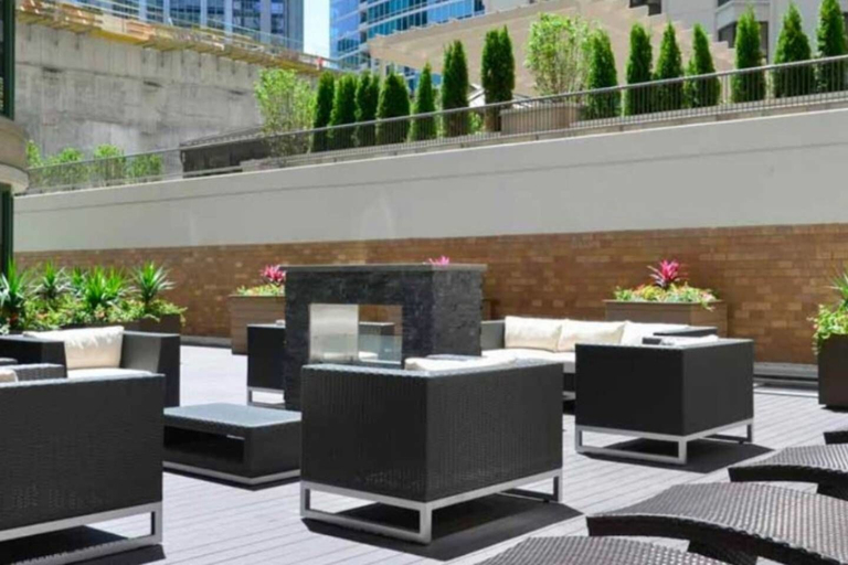 Food & Drinks 4, The Gulfstream - Vibrant Studio Heart of Downtown, Cook