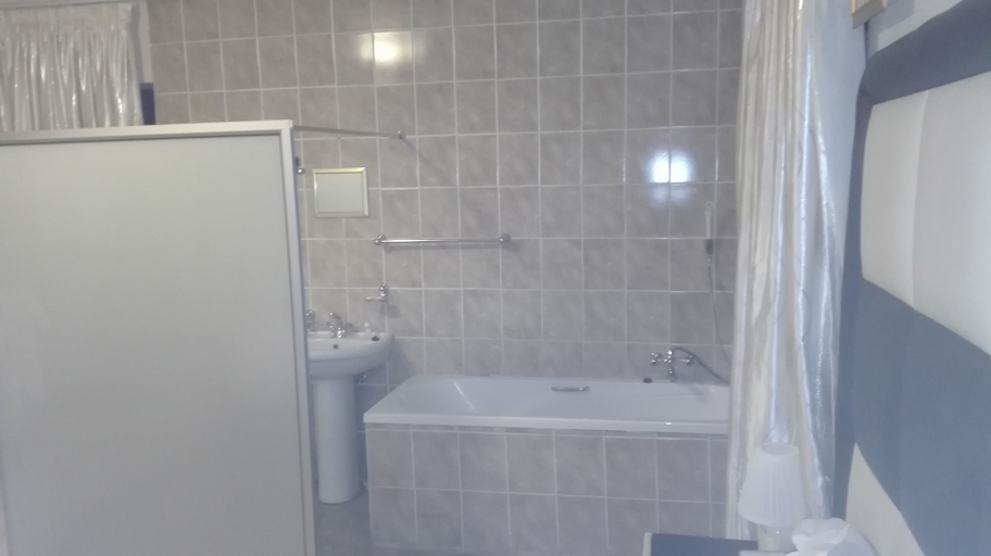 Bathroom 3, Lapeng Village, Ekurhuleni