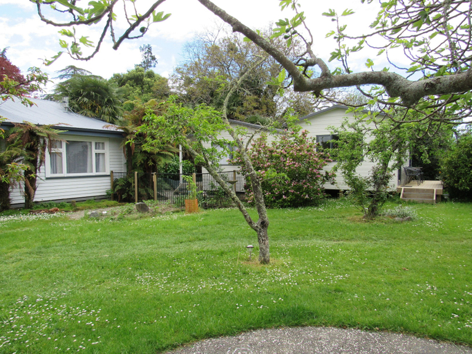 Others 4, The White Elephant Accommodation - Hostel, Tasman