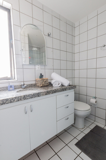 Bathroom, PIP201 Cozy flat in Boa Viagem 4 people., Recife