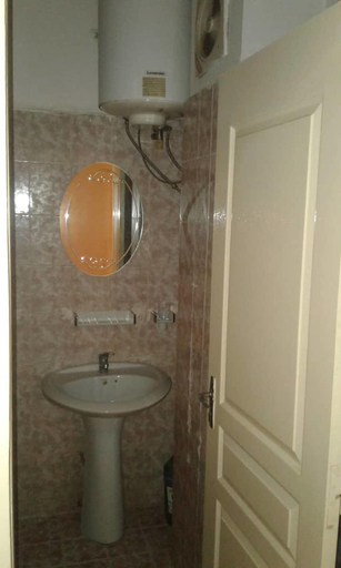 Bathroom 3, Stay.plus Ouzin Maristes, Dakar