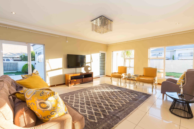Others 5, The Studio Guest House, Gaborone