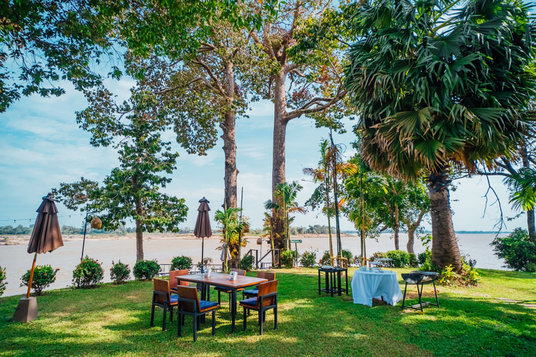 Food & Drinks 5, The River Resort, Pathoomphone