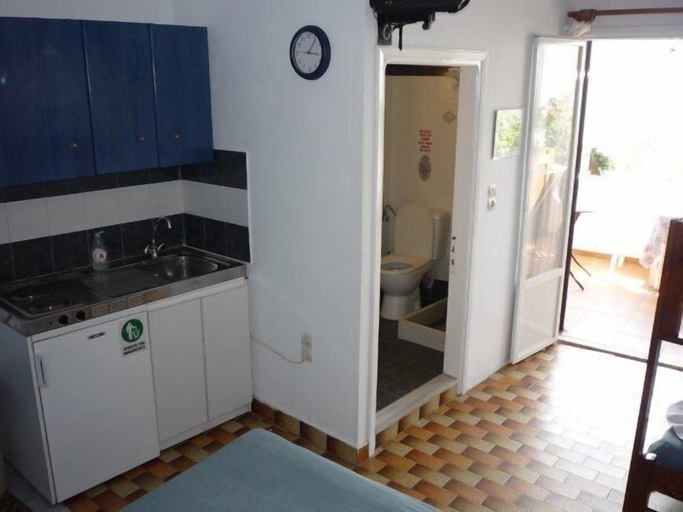 Others 5, Apanemia Rooms, South Aegean