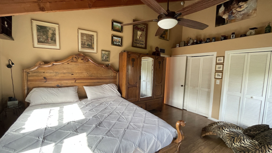 Bedroom 2, Treehouse Apartment Rentals, Broward