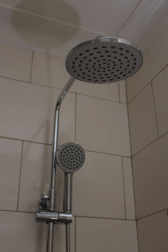 Bathroom 3, Delta Suites, Kampala