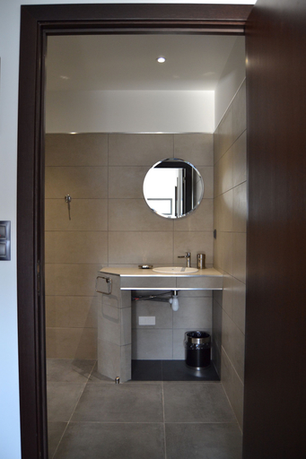 Bathroom 3, Les Jardins du Fort, Corse-du-Sud