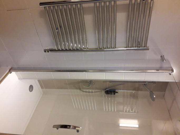 Bathroom 4, ibis Styles Melun Hotel, Seine-et-Marne