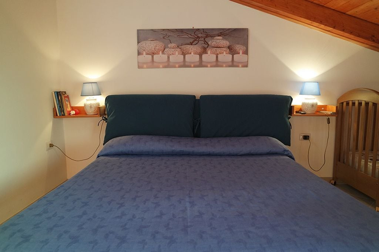 Bedroom 5, Casa Elena, Salerno