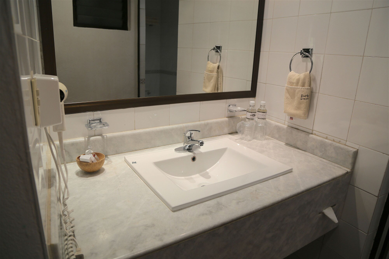 Bathroom 5, Parador Del Dominico, Del Centro