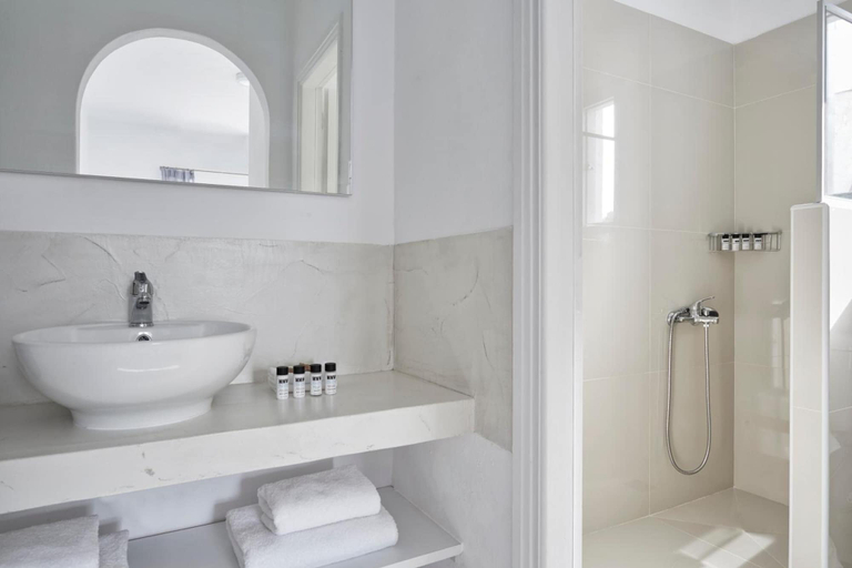 Bathroom 4, Mrs Armelina by Mr and Mrs White, South Aegean