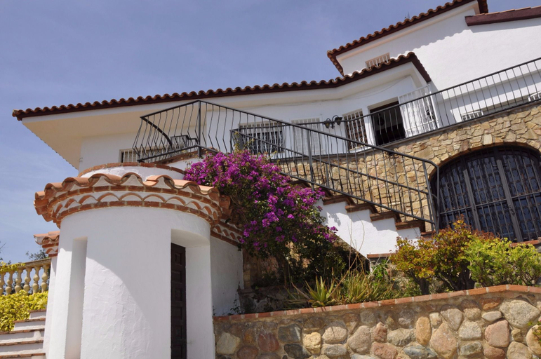 Exterior & Views 2, Villa Carla, Barcelona