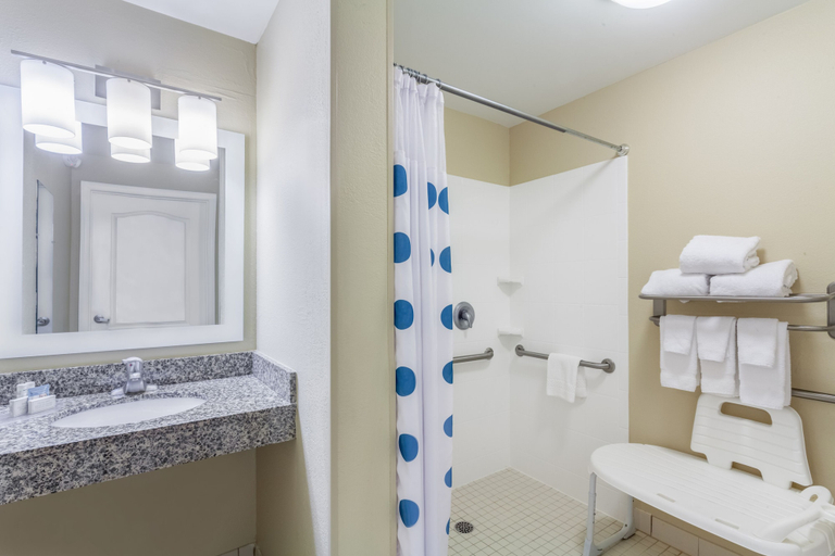 Bathroom 4, TownePlace Suites by Marriott Houston North / Shenandoah, Montgomery