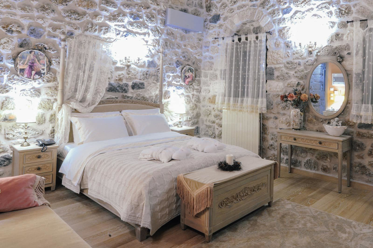 Bedroom 2, Armonia Hotel, Peloponnese