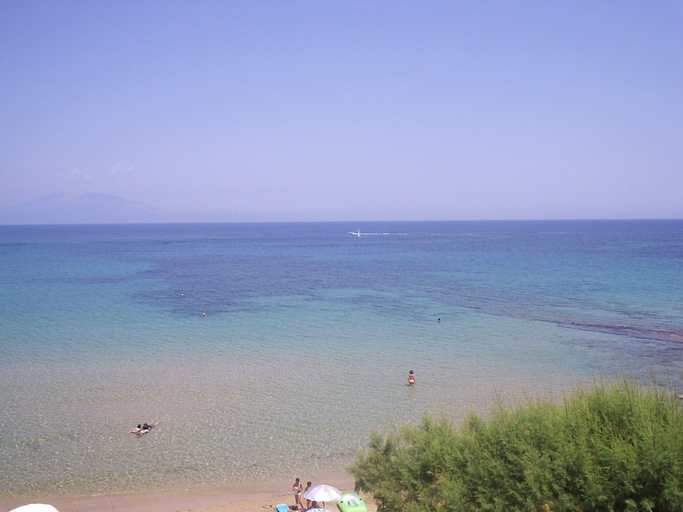 Others 4, Psarou Studios, Ionian Islands