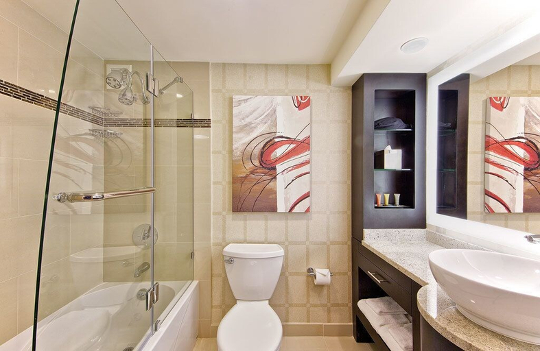 Bathroom 3, Golden Nugget, Atlantic