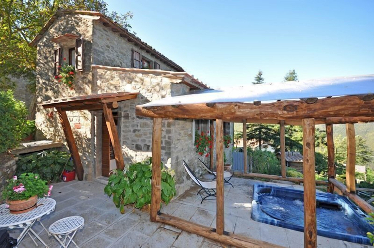 Others 4, Villa Margherita Tre, Arezzo