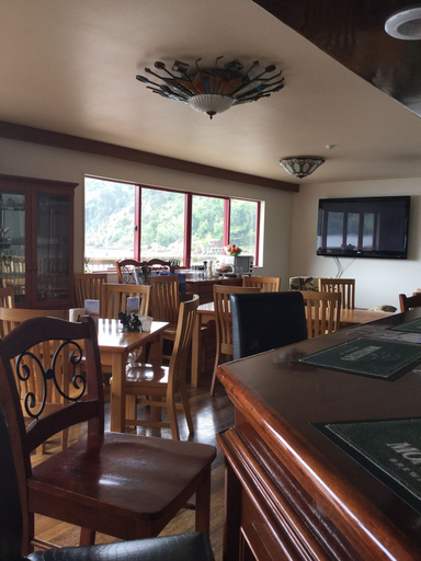 Food & Drinks 5, The Lodge At Te Rawa - Boat Access Only, Marlborough