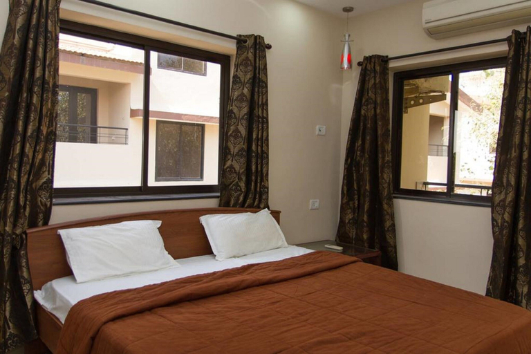 Bedroom 2, Adwalpalkar Enclave, North Goa