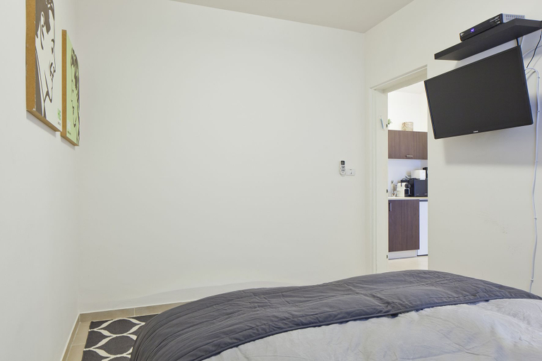 Bedroom 3, TLV Suites By The Sea - 2 Rooms
