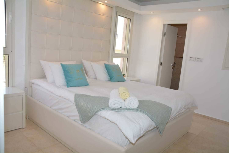 Bedroom 3, Renovated White 3BD next to Beach - Pool