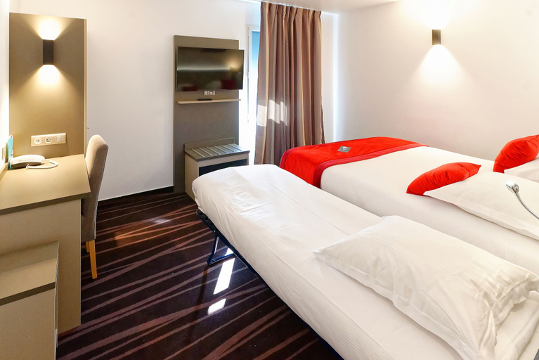 Bedroom 3, Hôtel Akena Besançon, Doubs