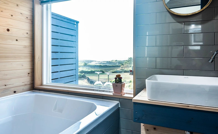 Bathroom, Romance Papa, Jeju