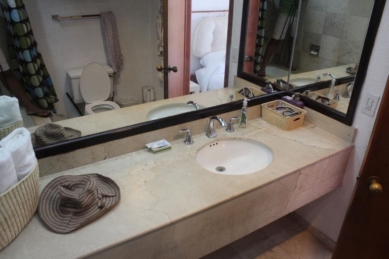 Bathroom, Torre 1, Acapulco de Juárez