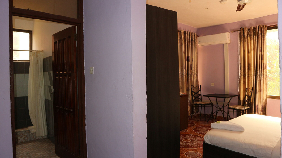 Bedroom 2, Radach Lodge & Conference Centre, Tamale
