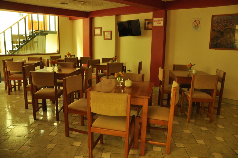 Food & Drinks 5, Los Áticos, Cusco