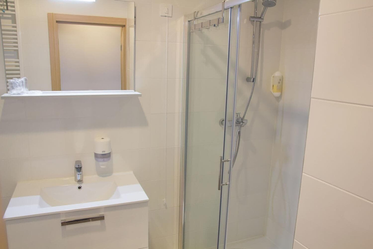 Bathroom 3, Hotel Lika Jug, Brinje