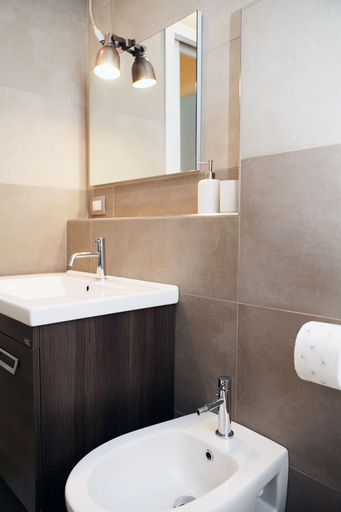 Bathroom 4, Apartment Corso Cavour, Bari