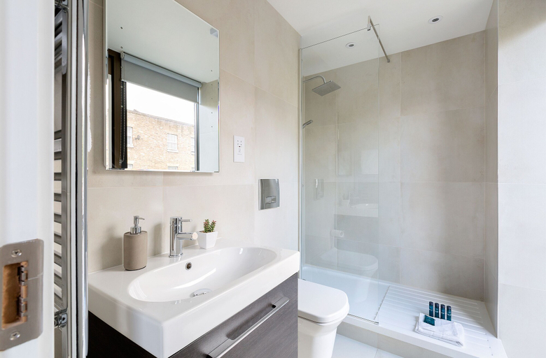Bathroom 3, Luxury Penthouse Camden Town, London