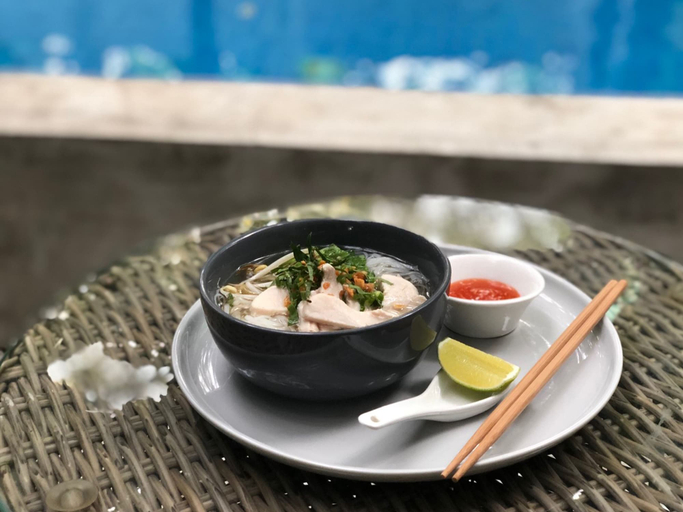 Food & Drinks, Hotel Records, Phnom Penh