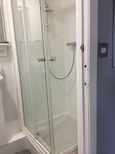 Bathroom 3, Crossroad Bungalow, Renfrewshire