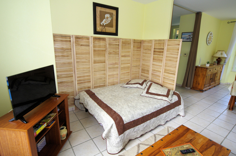Bedroom 3, Le domaine de l'Escadasse, Lot