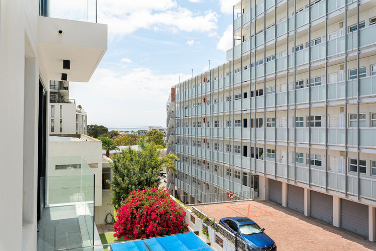 Exterior & Views 2, FortyOnL 610, City of Cape Town