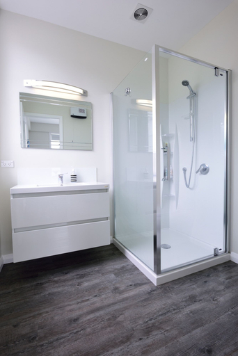 Bathroom 3, Peaceful and Central Studio in Thames, Thames-Coromandel