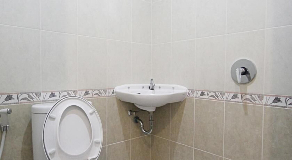 Bathroom 3, Rumah Kayu Manis Tebet, South Jakarta