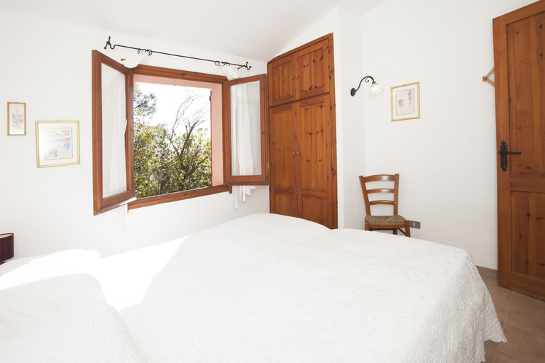 Bedroom 2, Villa Pina, Cagliari
