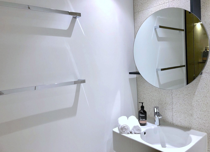 Bathroom 3, Fawkner Apartment Bay-view LX, Melbourne