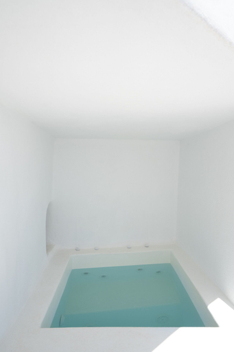 Bathroom 5, Gala Suites, South Aegean