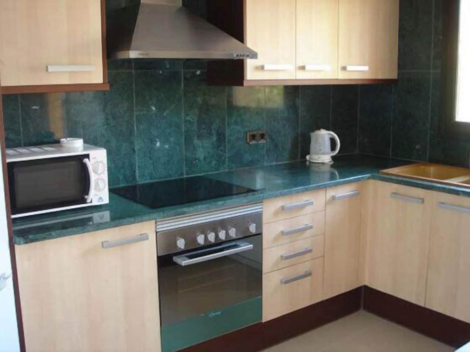 Others 5, Apartamento Xaloc Esc.B Bajos A, Girona