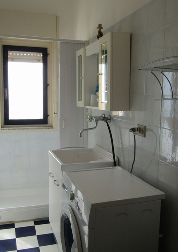 Bathroom 3, Sea View Apartment, Ragusa