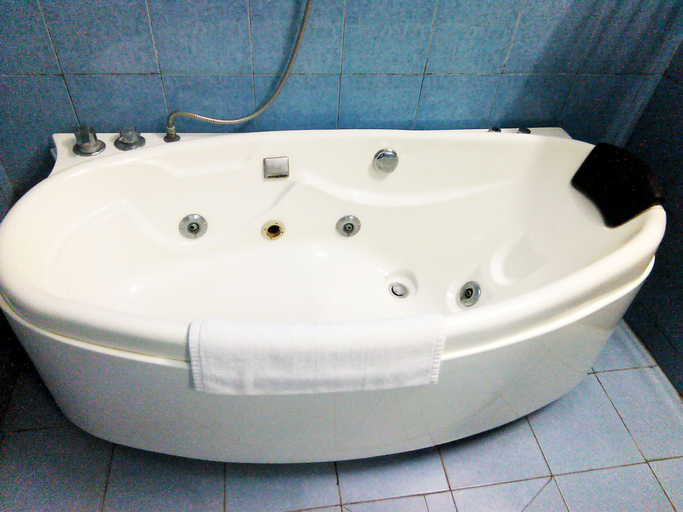 Bathroom 3, Hotel Magnificat, Golfe (incl Lomé)
